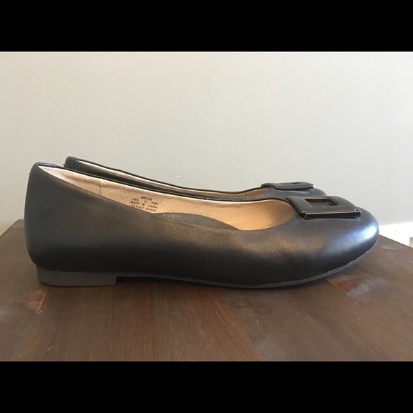 Propet Julia black flats, size 11. - Picture 1 of 6